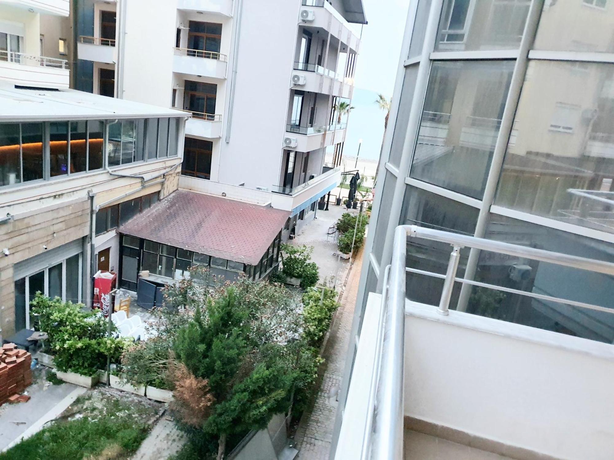 Apartment Me Qera Lungomare Vlore Medem1 Extérieur photo