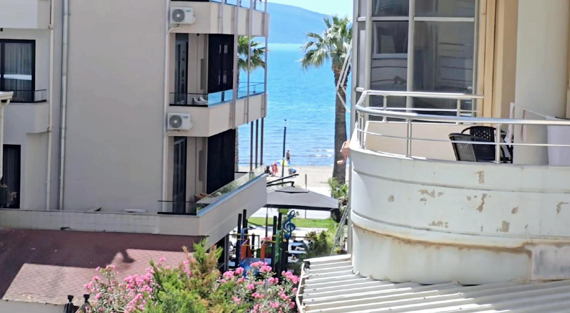 Apartment Me Qera Lungomare Vlore Medem1 Extérieur photo